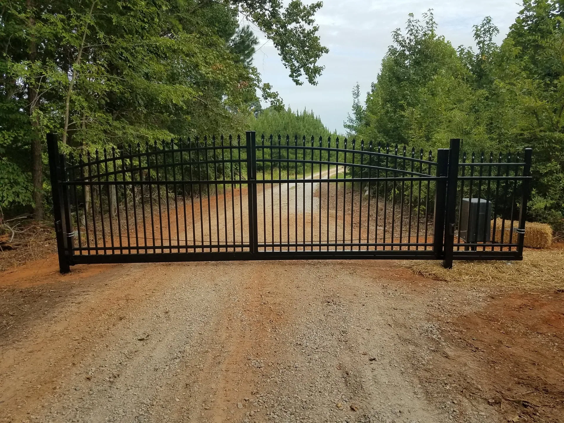 What Affects the Cost of a New Gate